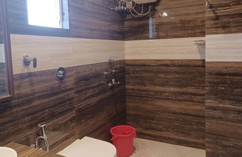 Shrirampur Hotel | AVENUE PLAZA