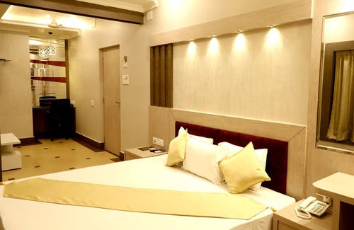 Shrirampur Hotel | AVENUE PLAZA