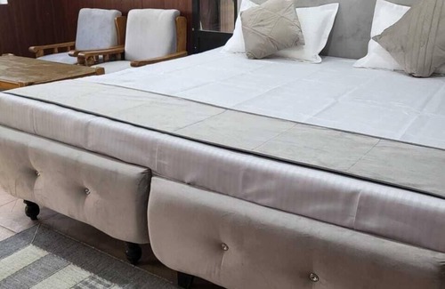 Mirzapur Hotel | Avexia Funcity Resort