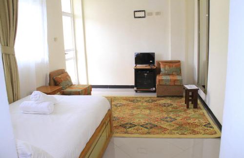 Nifas Silk-Lafto House | Avi-Pension