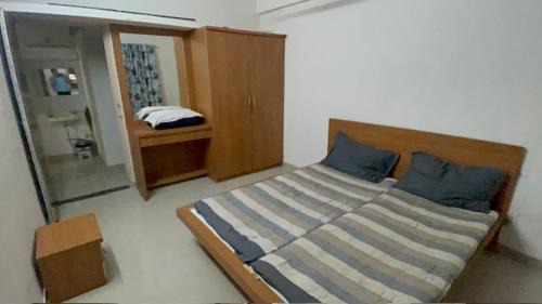 Kolhapur Apartment | Avi's Abode
