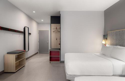 Biggs Field Hotel | avid hotel El Paso East by IHG