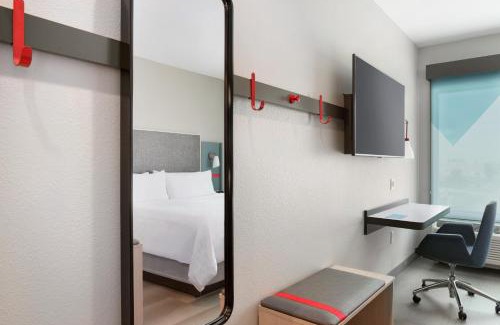 Staunton Hotel | avid hotel - Staunton by IHG
