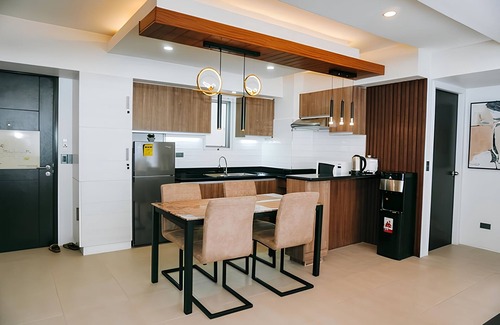 Mandurriao Apartment | Avida Prime Suite with 3Bededrooms No.35