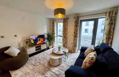 Cambridge Apartment | Avocado Tree Apartment