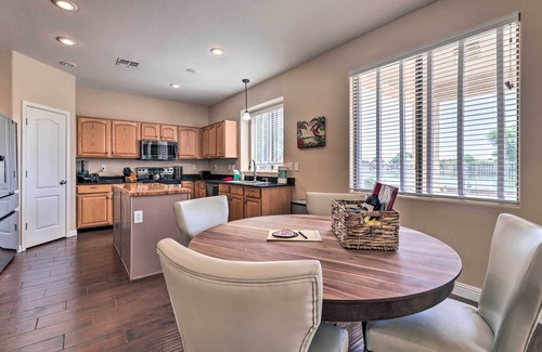 Crystal Gardens House | Avondale Abode: Pool, Lake Views & On-Site Fishing