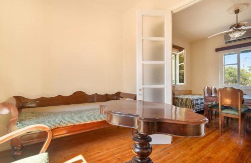 Mantzavinata House | Avra