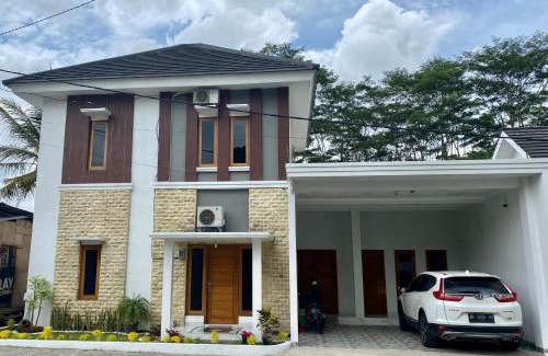 Ngaglik House | AW Lor House - Yogyakarta