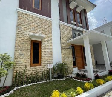 Ngaglik House | AW Lor House - Yogyakarta