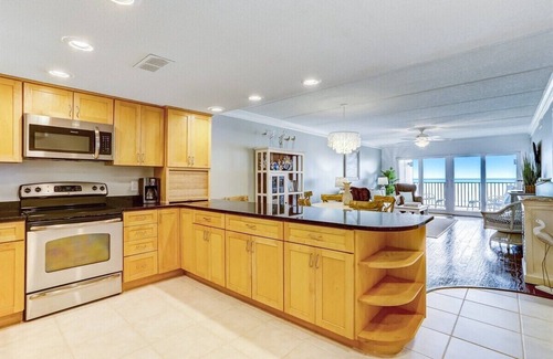 Fernandina Beach Condo | Awaken to Waves: Oceanfront Sunrise Paradise