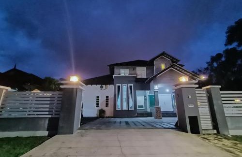 Kuala Terengganu Villa | Awang's Villa Homestay