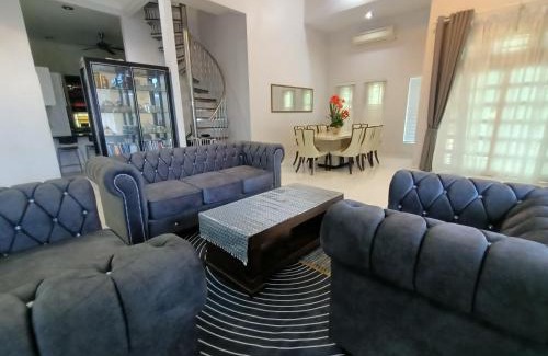 Kuala Terengganu Villa | Awang's Villa Homestay