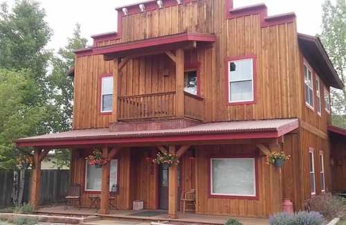 Ridgway Apartment | Award Winning Cow Creek Suite: Edge-Of-Town Quiet & Convenience With Great Views