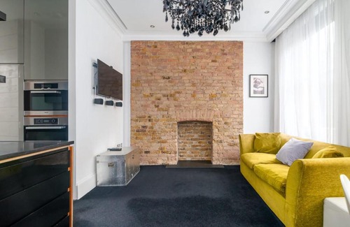 Tachbrook Apartment | Award-winning designer apartment