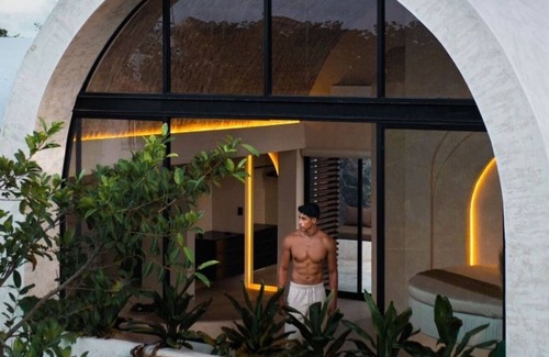 Tulum House | Award-Winning Luxury Mansion in the Heart of Tulum - Sleeps 16 - CASA TIRA TULUM