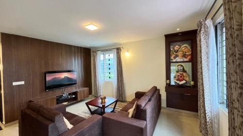 Ooty Ski Chalet | Away From Home - 7 - Home Stay Ooty, Entire 3BHK Villa