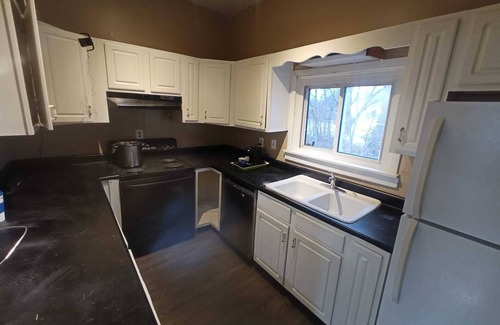 Northeast Columbus House | Away from home rental-Cheerful 4-Bedroom|2BA home!