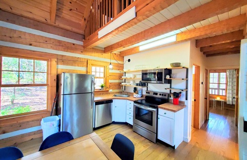 Gatlinburg - Pigeon Forge Cabin | Away from the Hustle and Bustle