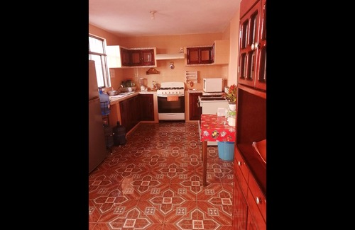 Del Cerrillo House | Awesome King Room In City Center