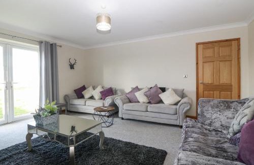 Rhoshirwaun House | Awel Y Grug