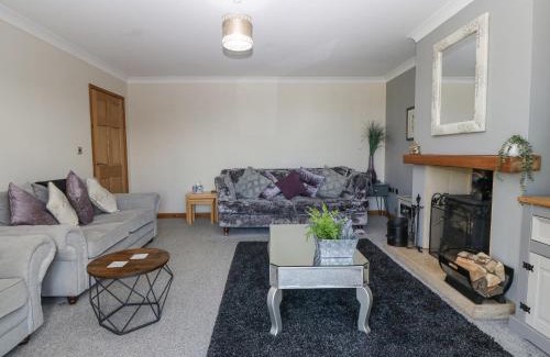 Rhoshirwaun House | Awel Y Grug