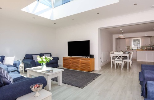Edern Cottage | AWEL Y MOR, pet friendly, character holiday cottage in Morfa Nefyn