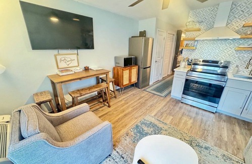 Hilton Head Island Condo | Awesome 1 Bd 1 ba with Ocean view steps to beach!