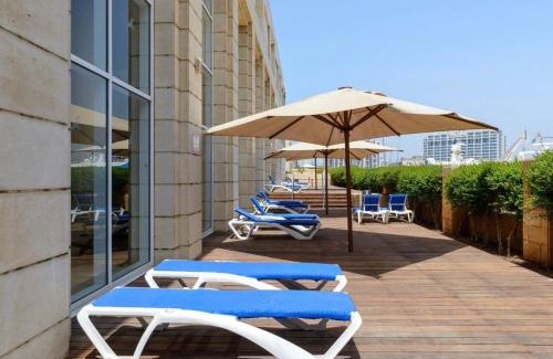 Herzliya Pituach Apartment | Awesome 2BR/2Bath with Pool and Gym