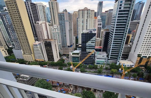Salcedo Village Condo | Awesome 2BR Staycation in Makati