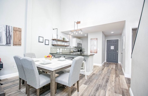 Table Rock Condo | AWESOME 3 BR+ SOFA BED, 3 BA CONDO, SLEEPS 8. IN GATED PT ROYALE. GOLF DISCOUNT