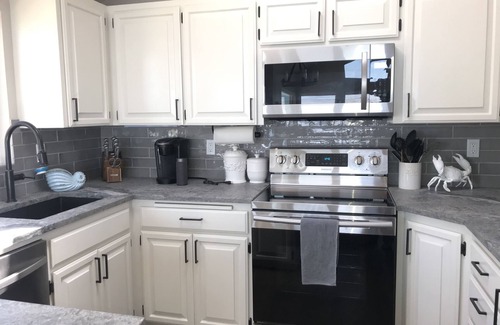 Nelscott House | Awesome 3bd 2bath 1490 sqft house with amazing ocean view!