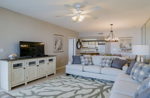 Orange Beach East Condo | Awesome 3rd Floor Phoenix X Beachfront Condo!