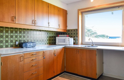 Nørre Lyngvig Apartment | Awesome apartment in Hvide Sande