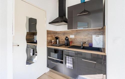 La Capte Apartment | Awesome Apartment In Hyères With Wifi