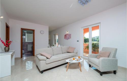 Rovinjsko Selo Apartment | Awesome Apartment In Rovinj