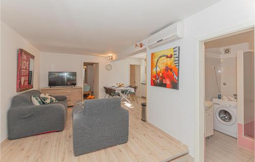 Zaboric Apartment | Awesome Apartment In Sibenik With Wifi