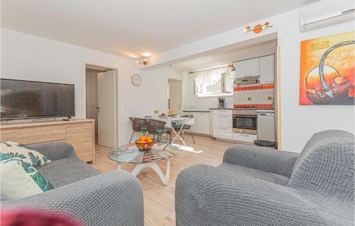 Zaboric Apartment | Awesome Apartment In Sibenik With Wifi