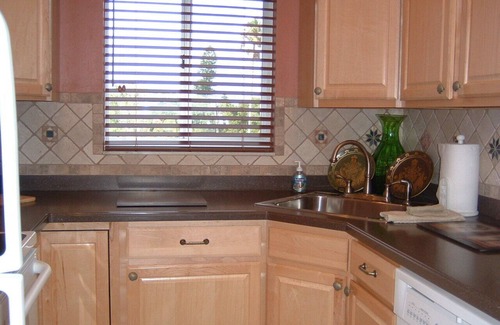 Siesta Key Condo | Awesome Beach/Gulf Views-About 50 steps to beach. Romantic-Cozy-Quiet-Very Clean