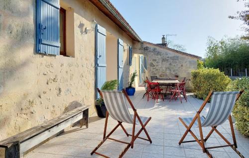 Ambares-et-Lagrave House | Awesome Home In Ambares Et Lagrave