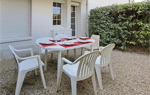 Benerville-sur-Mer House | Awesome Home In Benerville-Sur-Mer