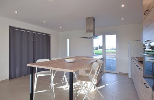 Bacilly House | Awesome home in Bacilly with WiFi