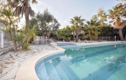 Baixas House | Awesome Home In Baixas