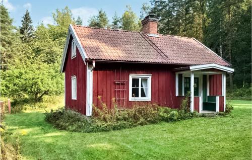 Malexander House | Awesome Home In Boxholm With Wifi