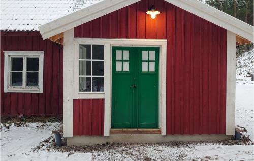 Malexander House | Awesome Home In Boxholm With Wifi