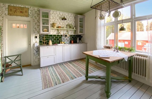 Bredaryd House | Awesome home in Bredaryd with WiFi