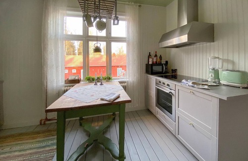 Bredaryd House | Awesome home in Bredaryd with WiFi