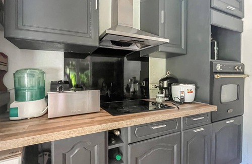 Connaux House | Awesome home in Connaux