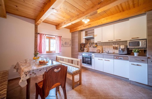 Donja Stubica House | Awesome home in Donja Stubica