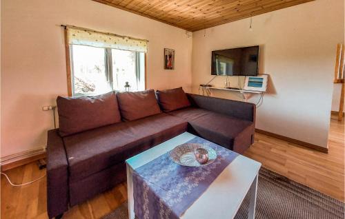 Eldsberga House | Awesome Home In Eldsberga With Kitchen