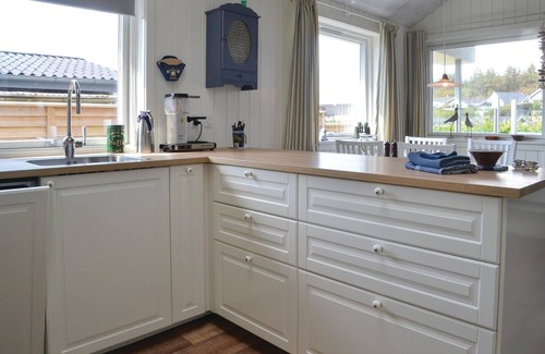 Sjaelborg House | Awesome home in Esbjerg V with WiFi
